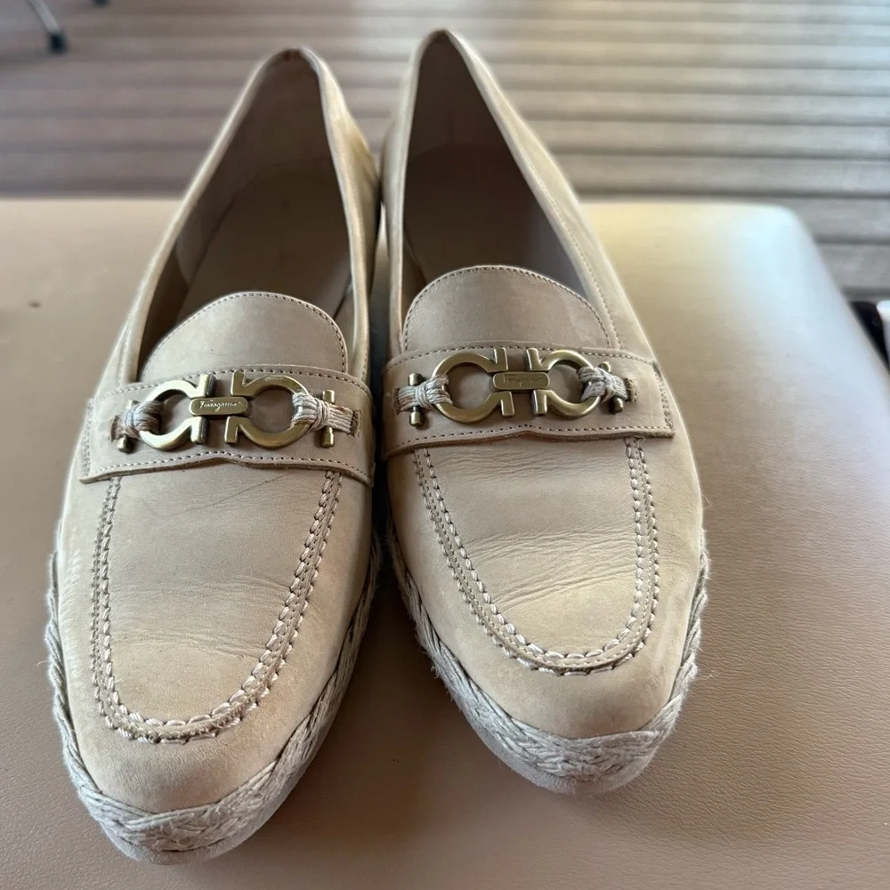 Salvatore Ferragamo Beige Suede Leather Espadrille Loafer Size 9 AA